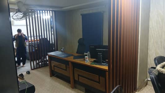 Need accountant for print shop