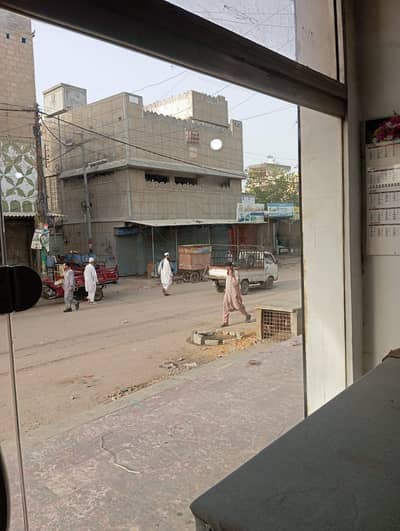 12mm Thick Glass Door & Fixed Partition for Sale (Excellent Condition)