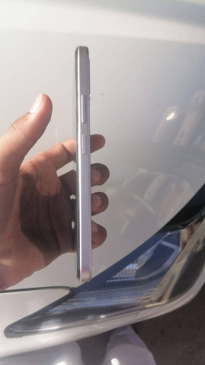 OPPO A6 1