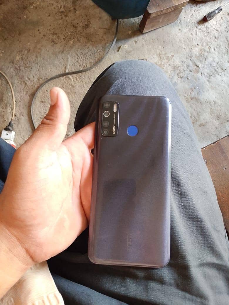 Tecno CAMON 15 4