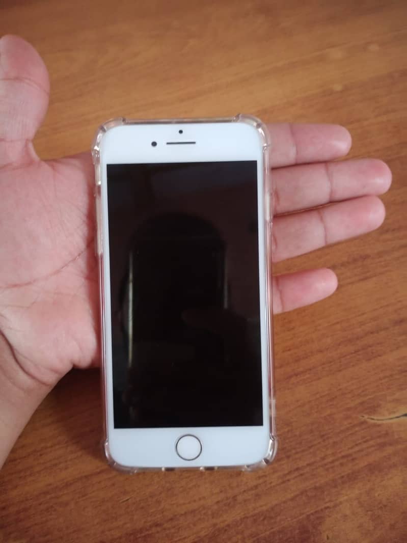 Apple iPhone 7 2