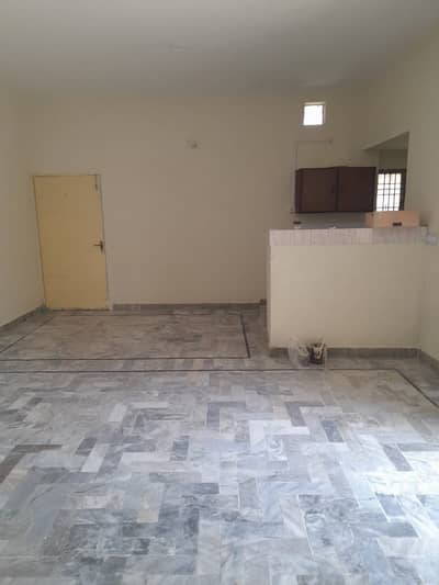 Ideal 7 Marla Upper Portion for Rent in Mustafa Town