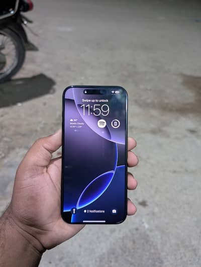 Apple iPhone 16 Pro Max