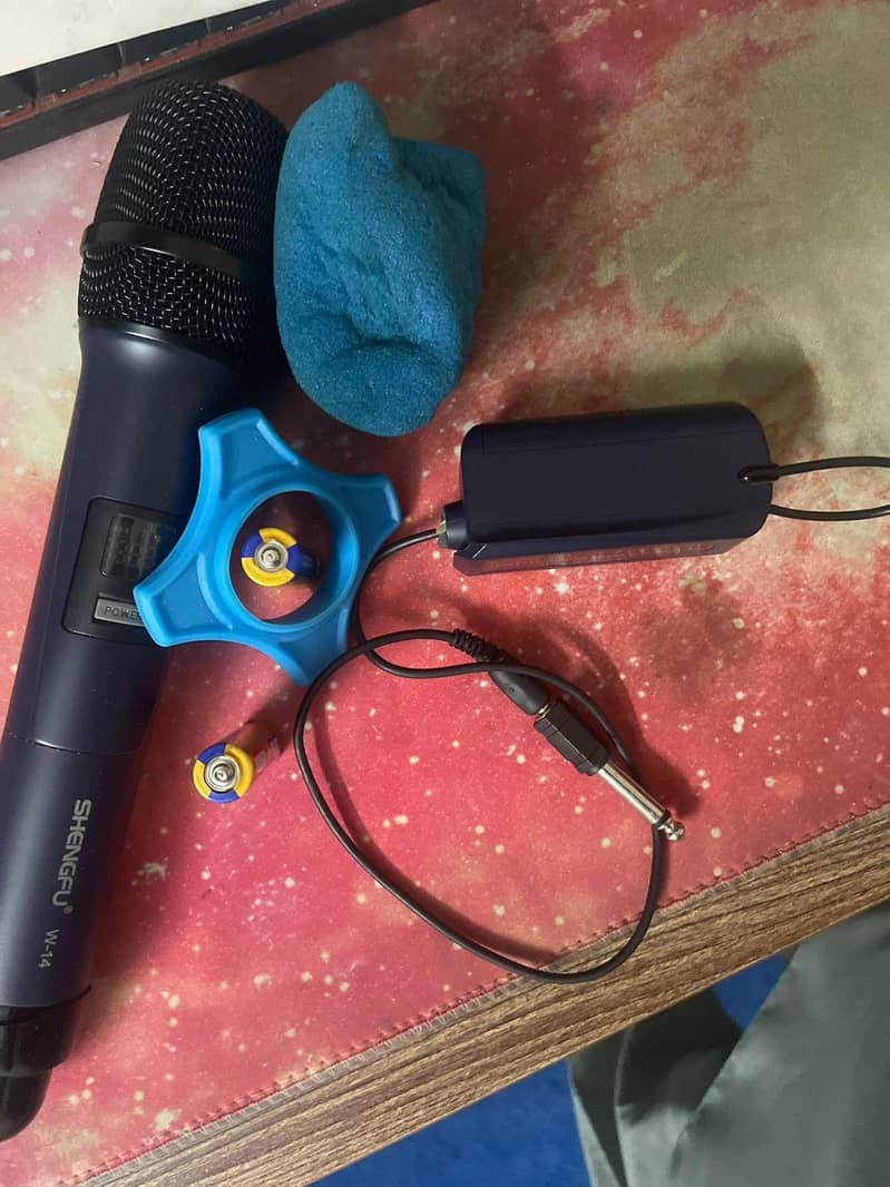 universal microphone 4
