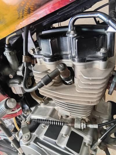 honda 125 black colour ma hai/ 03117116423