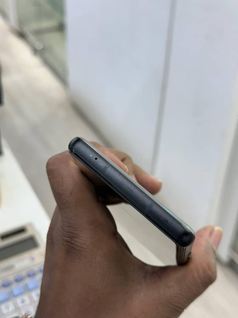 Google Pixel 6a 5