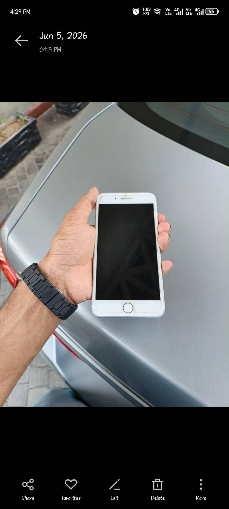 Apple iPhone 7 Plus 1