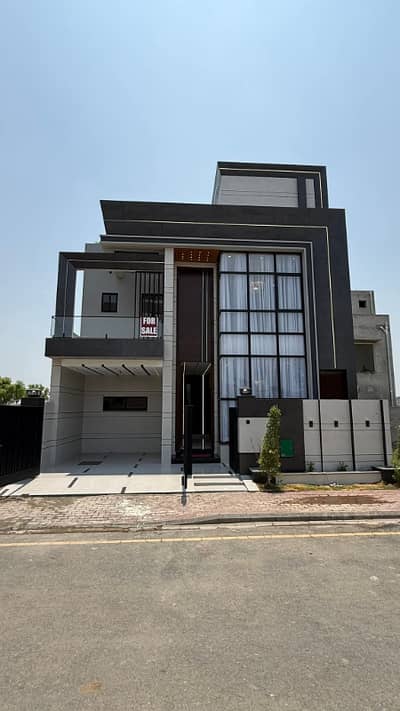 Luxurious House For Sale In Bahria Town Lahore, Jasmine Block