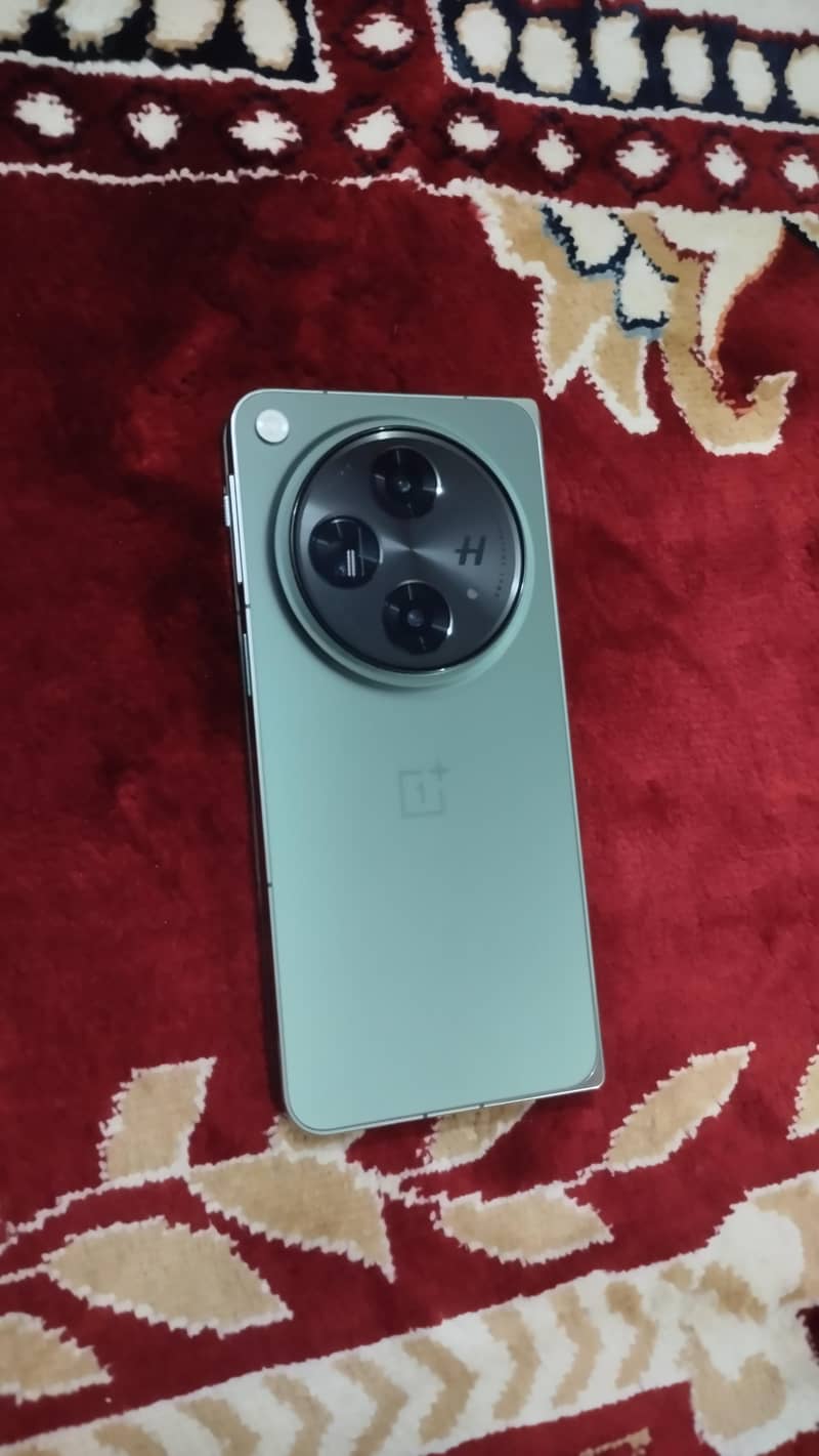 One Plus Open 8