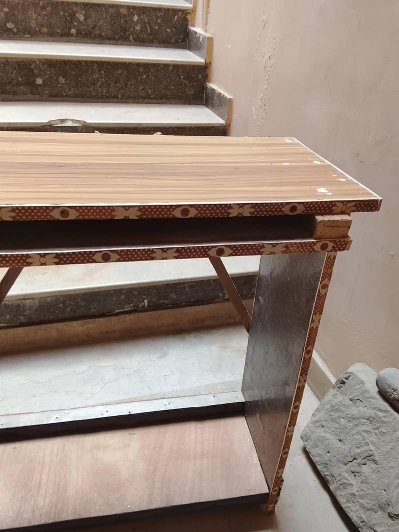 Computer Table 3