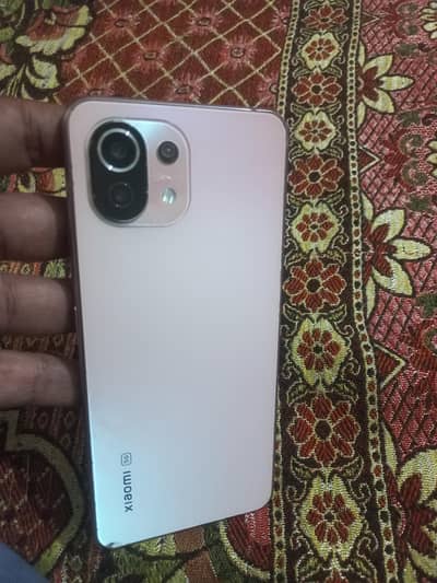 Rs22,000 MI 11 Lite Little Screen Broken  6/128