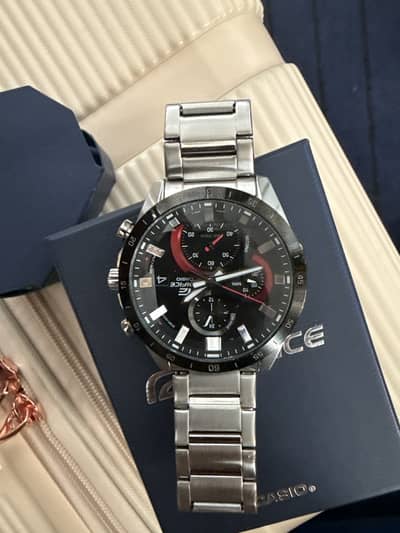 Casio edifice model EFR-571DB-1A1)