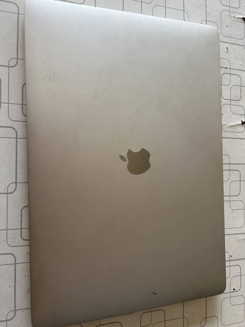MacBook pro 2 0