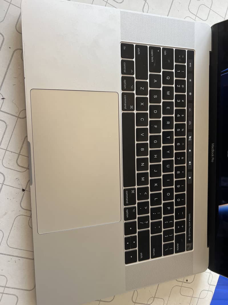 MacBook pro 2 2