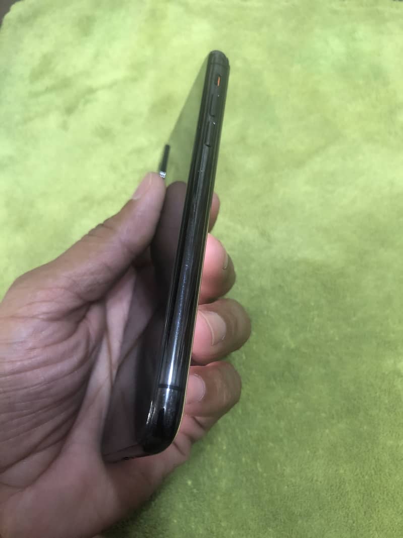 Apple iPhone X 2