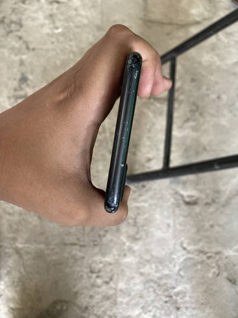 Apple iPhone 7 Plus 5