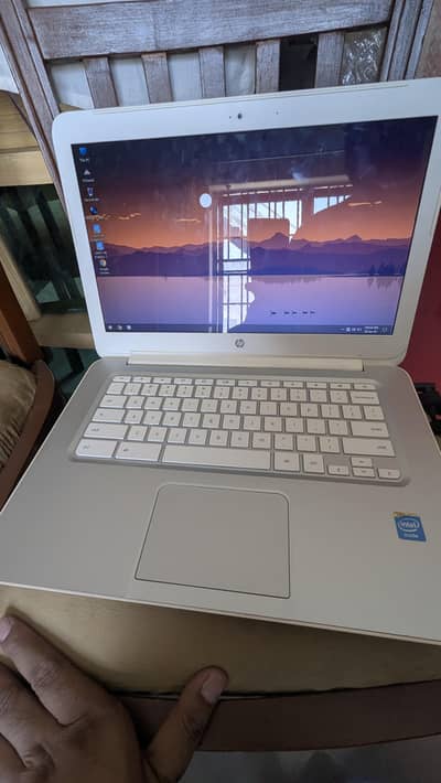 HP Chromebook 14 SMB 4 GB Ram 128 GB SSD