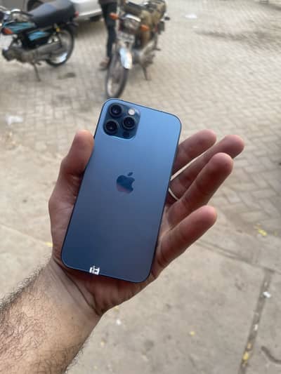 Apple iPhone 12 Pro
