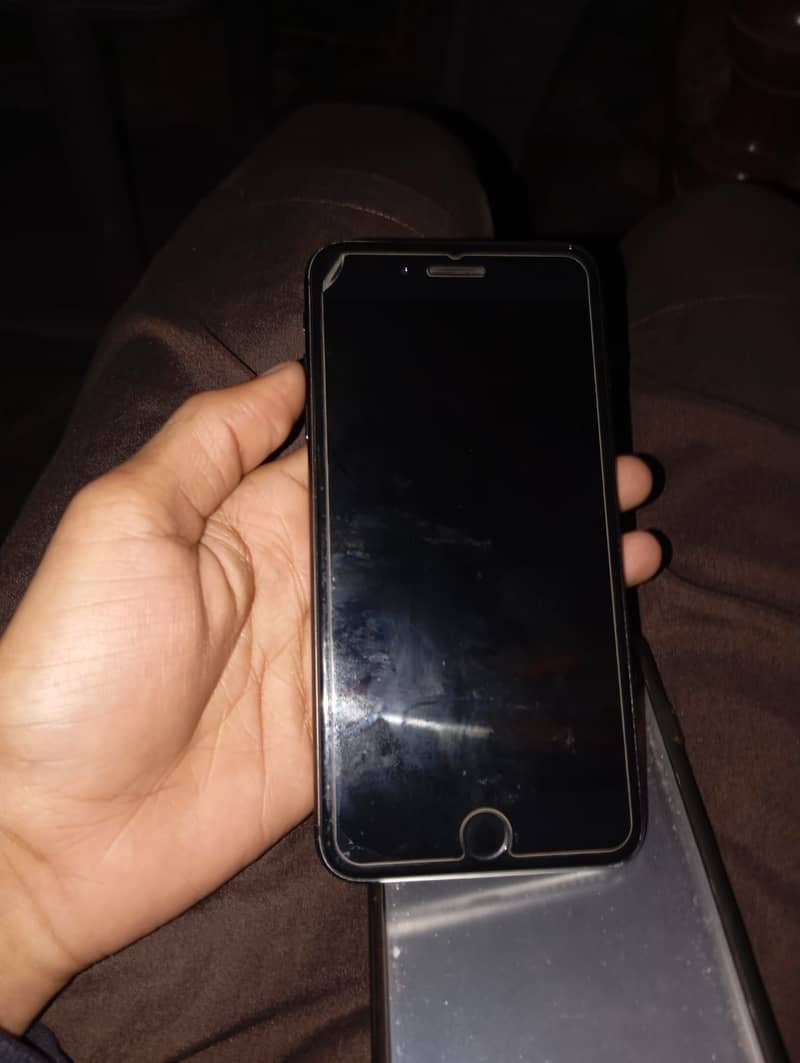 Apple iPhone 7 Plus 1