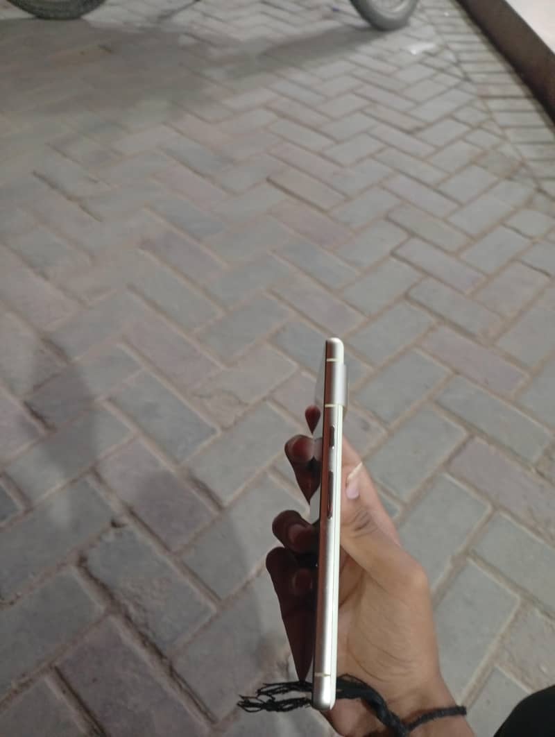 Google Pixel 7 3