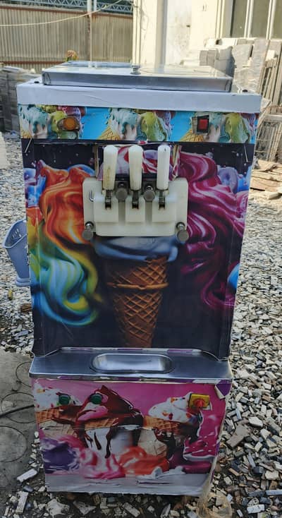 IC CREAM MACHINE