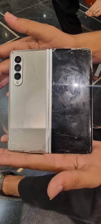 Samsung Mobile Z Fold 3