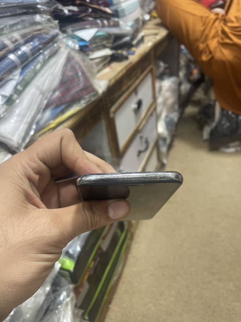 Apple iPhone X 2