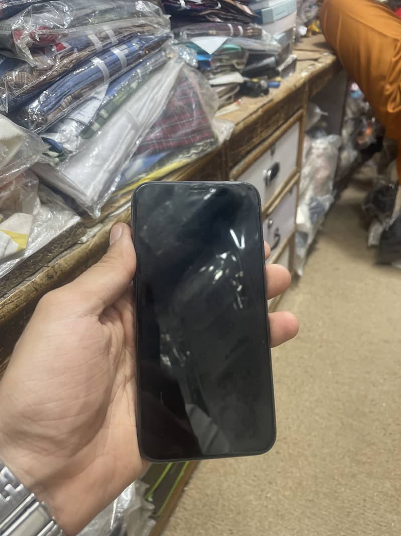 Apple iPhone X 5