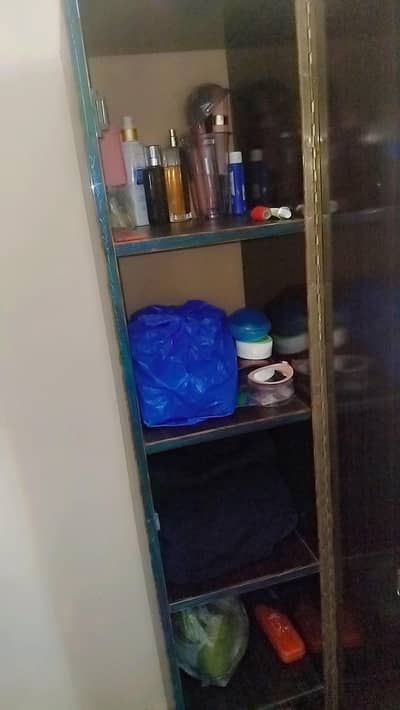one door wardrobe urgent sale