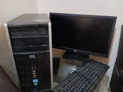 Hp 8300 elite Microtower with Hp LCD keybaord and VGA cable
