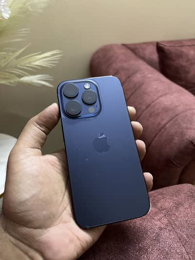 Apple iPhone 15 Pro jv