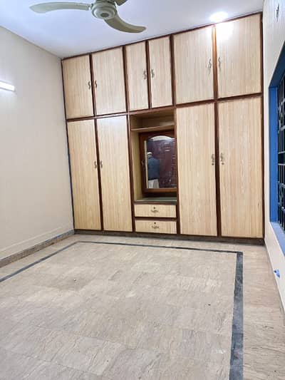 05 Marla Upper Portion Available For Rent (Sheraz Villaz )