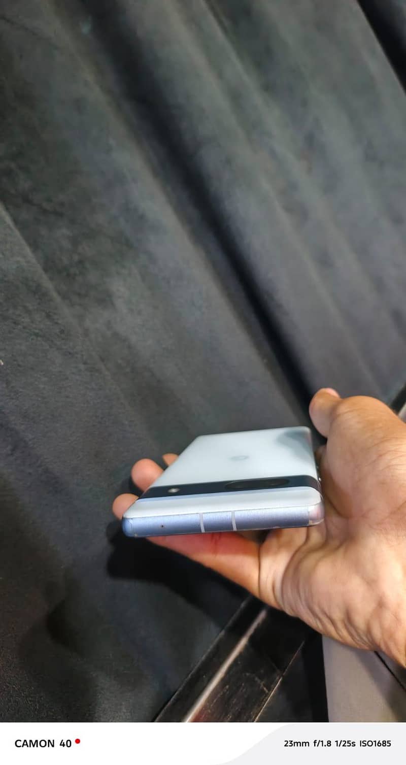 Google Pixel 7a 3