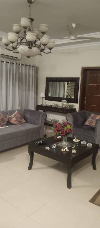 Spacious 19 Marla Executive Lodges For Sale