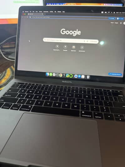 2017 macbook pro in lush condition