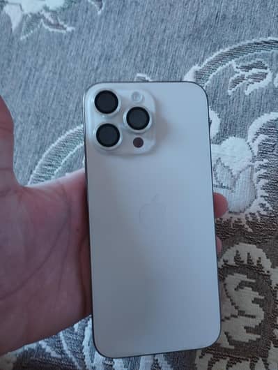 Apple iPhone 16 Pro Max