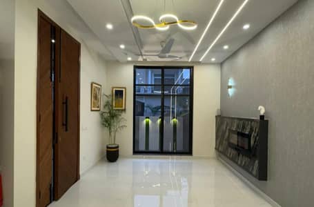 05 MARLA MOST BEAUTIFUL MODERN HOUSE FOR SALE IN DHA PHASE 9 TOWN LAHORE NEAR TO PARK, MOSQUE AND MARKET.
