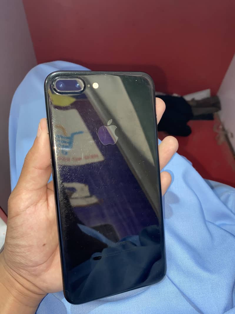 Apple iPhone 7 Plus 2