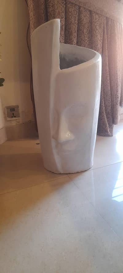 vase.