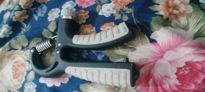 Hand griper used 1 month tak GIS na Lana ho Rabta Kara