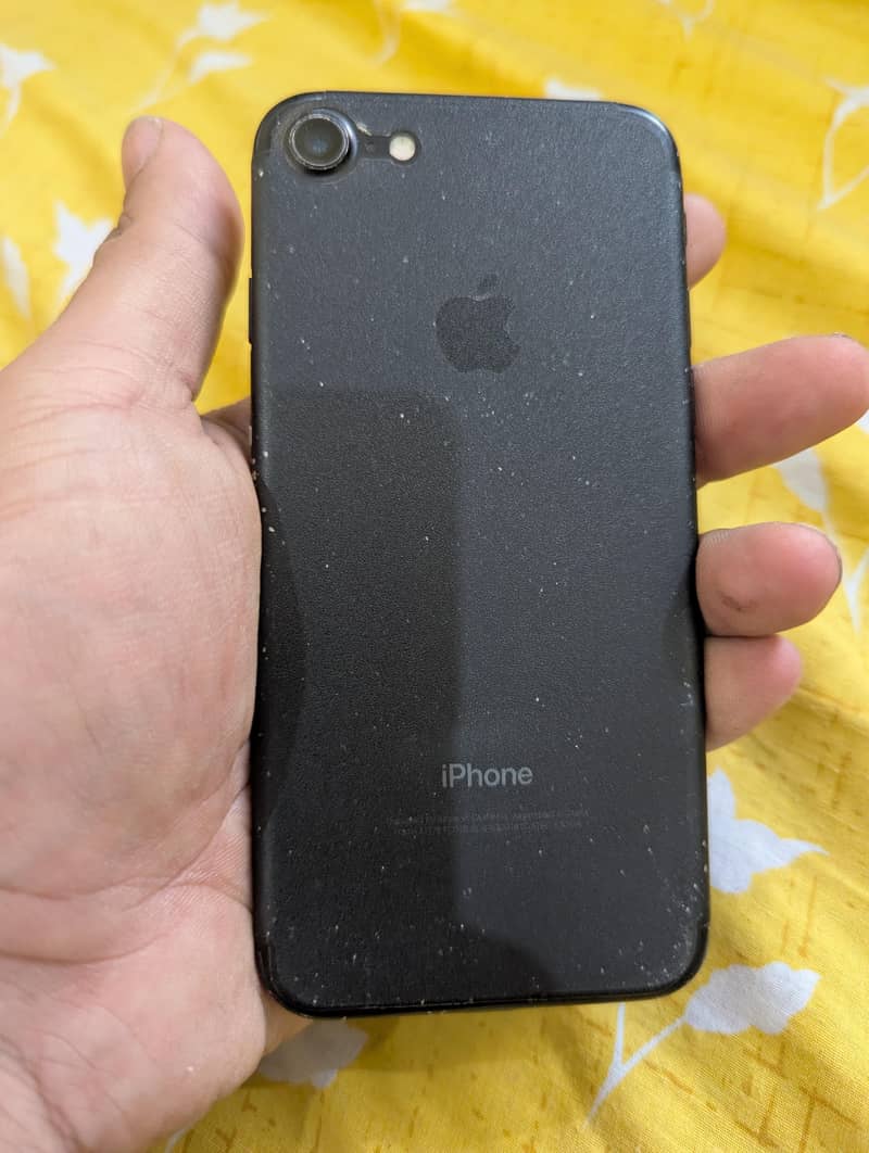 Apple iPhone 7 2