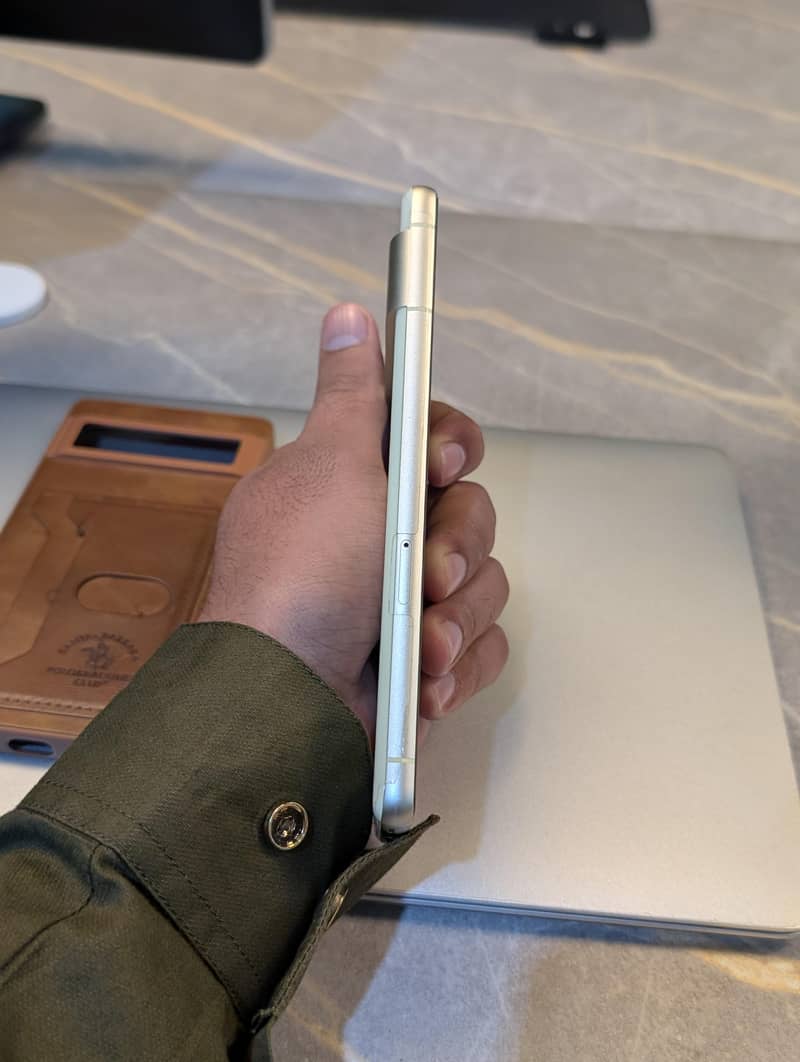 Google Pixel 7 6