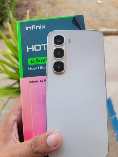 Infinix Hot 60 Pro  8/128