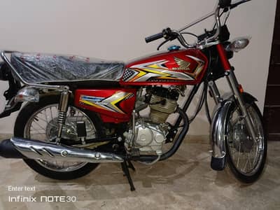 Honda 125 looks like a brand new