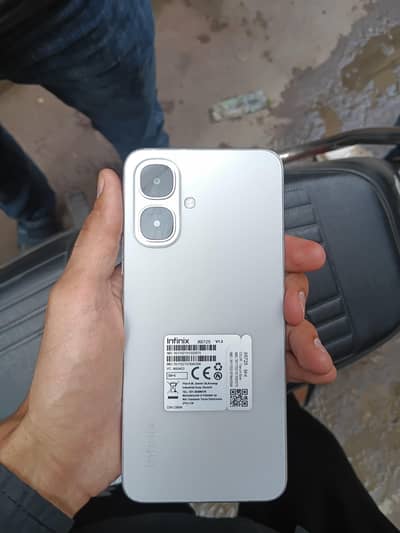 Infinix Smart 10 4+4GB RAM AND 64GB ROM