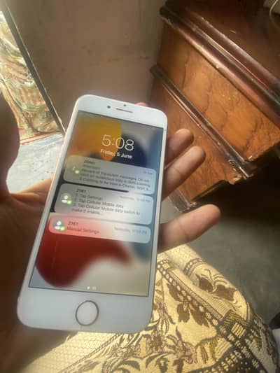 Apple iPhone 7