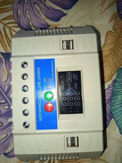Solar Charge Controller 60A 12V/24V Solar Panel PWM Charge Controller