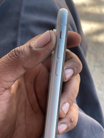 Apple iPhone XR