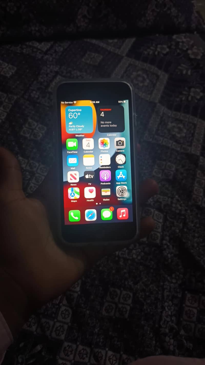 Apple iPhone 7 1