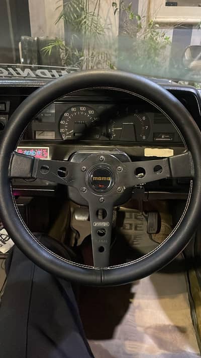 MOMO Prototipo steering wheel